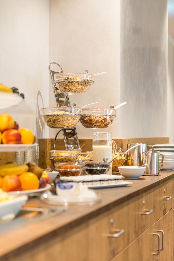 Ammi Hotel Garni Ининг ам Амерзее Екстериор снимка