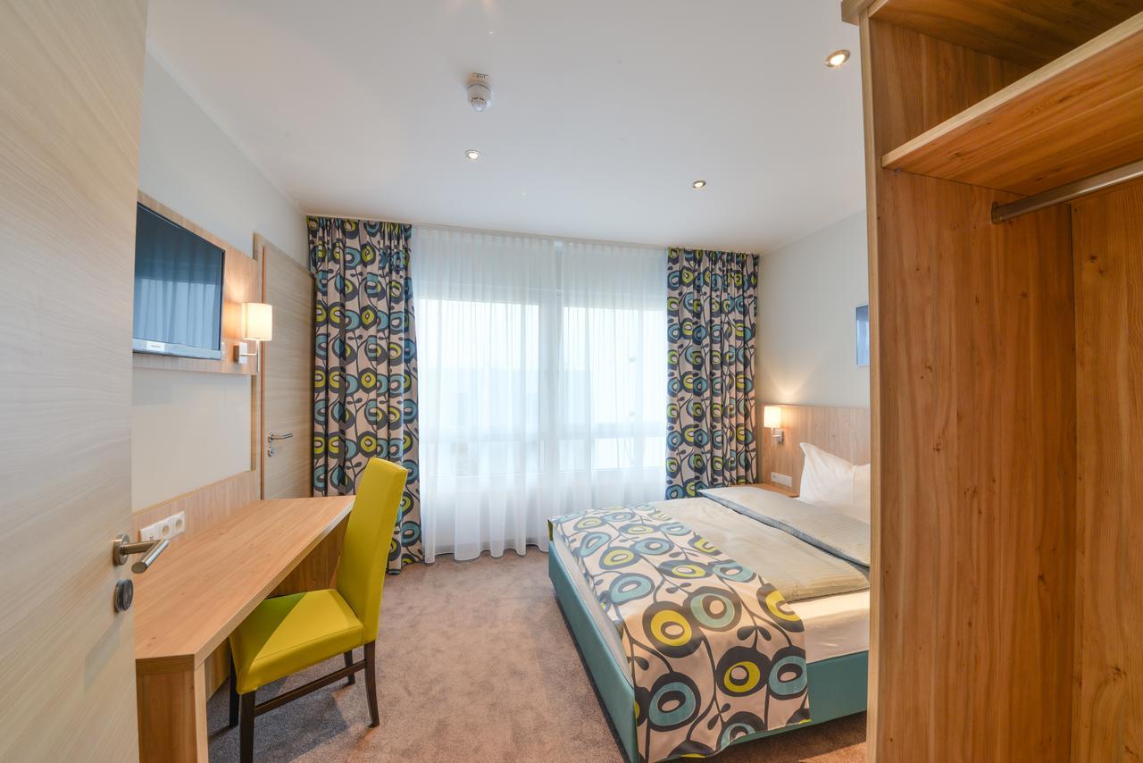 Ammi Hotel Garni Ининг ам Амерзее Екстериор снимка