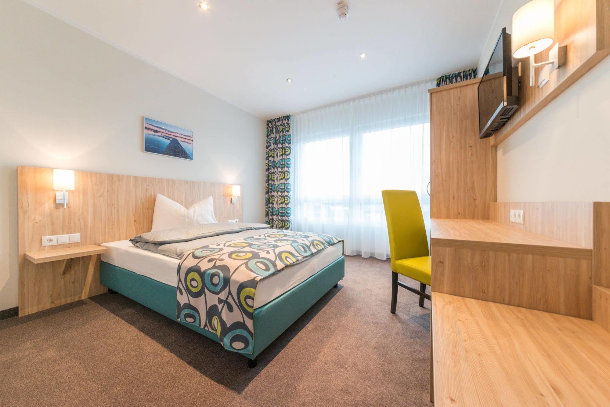 Ammi Hotel Garni Ининг ам Амерзее Екстериор снимка