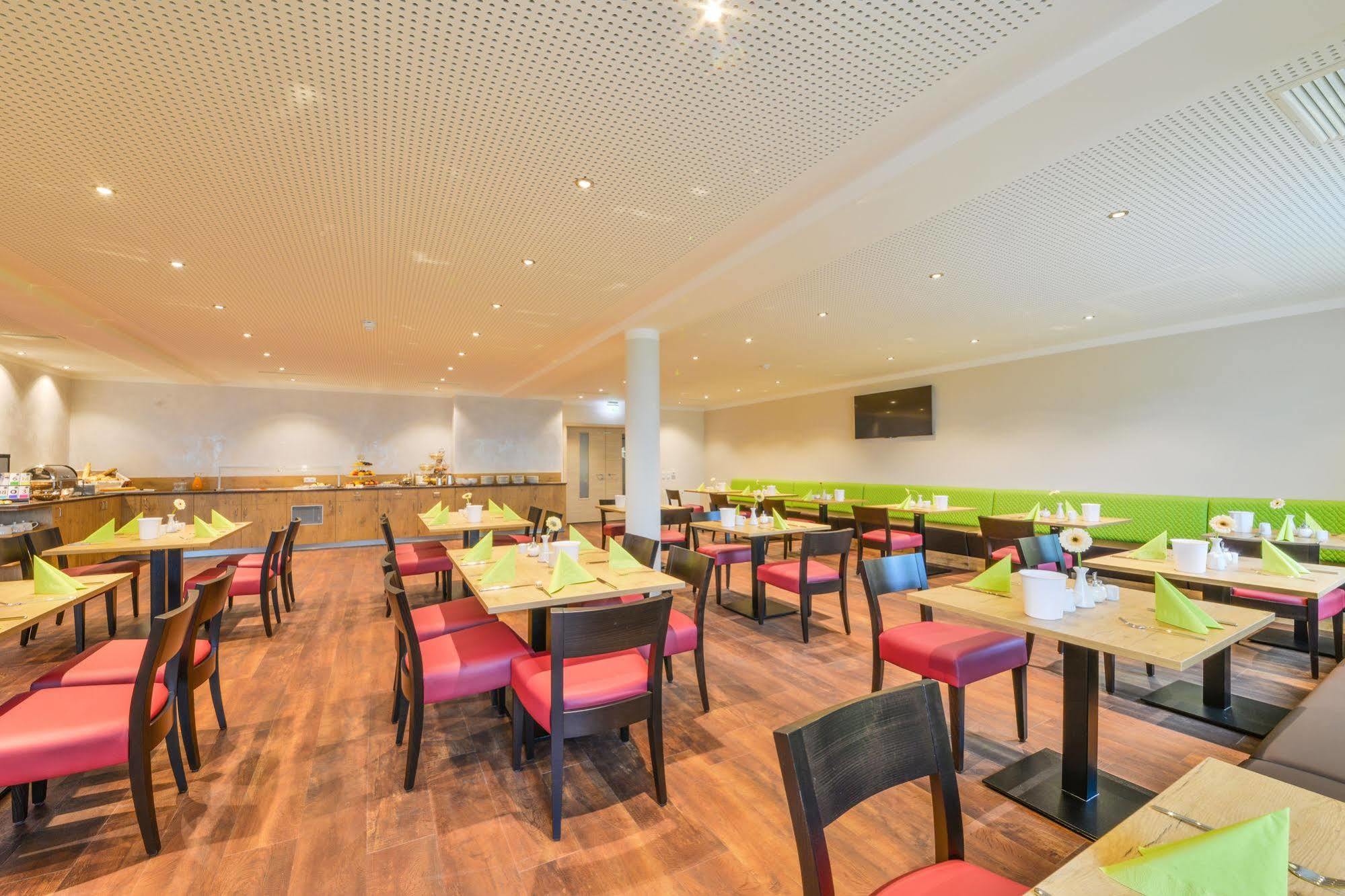 Ammi Hotel Garni Ининг ам Амерзее Екстериор снимка